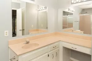 511 Woodland Park Cir, Mary Esther, FL 32569 - Photo 17