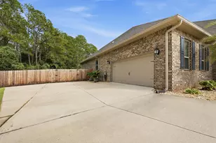 8110 Stream Ridge Rd, Pensacola, FL 32526 - Photo 61