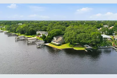 600 Russell Boulevard, Fort Walton Beach, FL 32547 - Photo 3