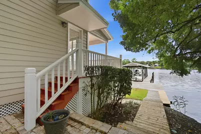 600 Russell Boulevard, Fort Walton Beach, FL 32547 - Photo 9