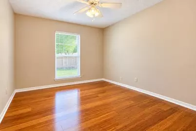 1567 Meadowbrook Court, Niceville, FL 32578 - Photo 11