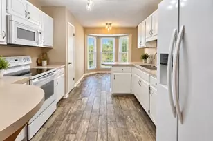 1567 Meadowbrook Ct, Niceville, FL 32578 - Photo 5