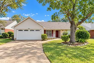 1567 Meadowbrook Ct, Niceville, FL 32578 - Photo 1