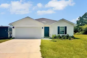 3135 Van Day Way, Crestview, FL 32539 - Photo 1