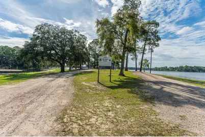 699 Squirrel Road, Defuniak Springs, FL 32433 - Photo 15