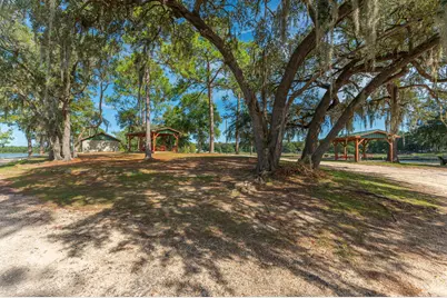 699 Squirrel Road, Defuniak Springs, FL 32433 - Photo 17
