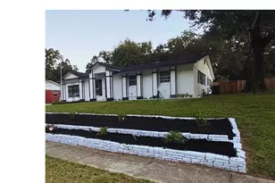 202 22nd St, Niceville, FL 32578 - Photo 1