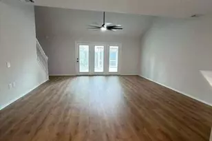 938 Claeven Cir, Fort Walton Beach, FL 32547 - Photo 3