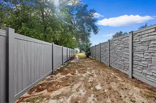 2025 Buckley Dr, Navarre, FL 32566 - Photo 41