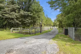 6019 Old River Rd, Baker, FL 32531 - Photo 5