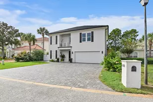 691 Emerald Bay Dr, Destin, FL 32541 - Photo 1