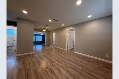 401 Shrewsbury Road, Mary Esther, FL 32569 - Photo 3