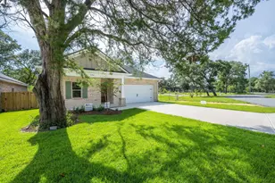 1310B Keturah St, Niceville, FL 32578 - Photo 5