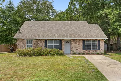 127 Oak Terrace Drive, Crestview, FL 32539 - Photo 1