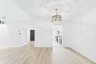 1000 Bay Dr, Niceville, FL 32578 - Photo 15