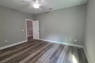 2263 Hadleigh Hills Ct, Navarre, FL 32566 - Photo 11