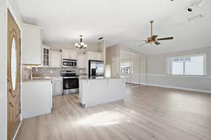 7012 S Lagoon Dr, Panama City Beach, FL 32408 - Photo 7