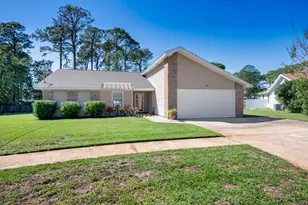 81 Paula Ct, Mary Esther, FL 32569 - Photo 1