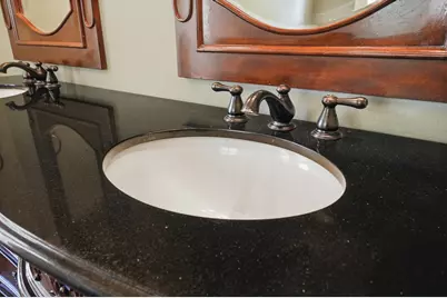 1654 Saint Lawrence Drive, Niceville, FL 32578 - Photo 39
