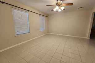 2421 Rocky Shores Dr, Niceville, FL 32578 - Photo 9