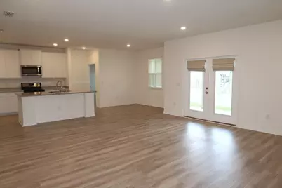 106 E Sky Way, Freeport, FL 32439 - Photo 3