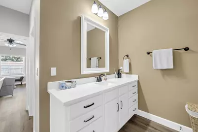 236 NE Greenbrier Circle, Fort Walton Beach, FL 32547 - Photo 23