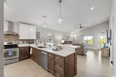 710 Marsh Harbor Drive, Mary Esther, FL 32569 - Photo 33