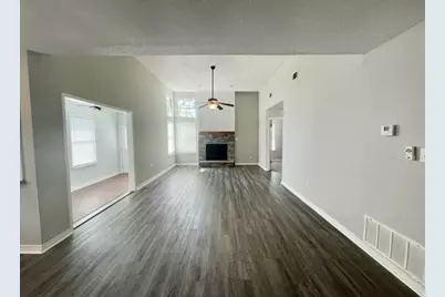 815 Boulevard De L'orleans, Mary Esther, FL 32569 - Photo 3