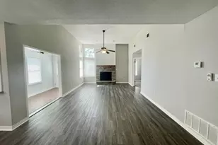 815 Boulevard De L'Orleans, Mary Esther, FL 32569 - Photo 3