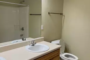 202 Johnson Ct, Crestview, FL 32536 - Photo 13