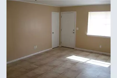 545 Hickory Avenue #B, Niceville, FL 32578 - Photo 3