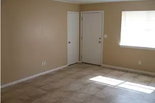 545 Hickory Ave, Niceville, FL 32578 - Photo 3