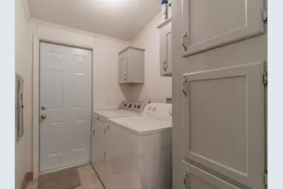 206 NW Baker Street, Fort Walton Beach, FL 32548 - Photo 3