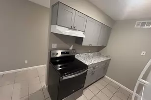 210 Pelham Road, Fort Walton Beach, FL 32547 - Photo 11