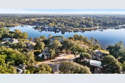 404 Seville Circle, Niceville, FL 32578 - Photo 19