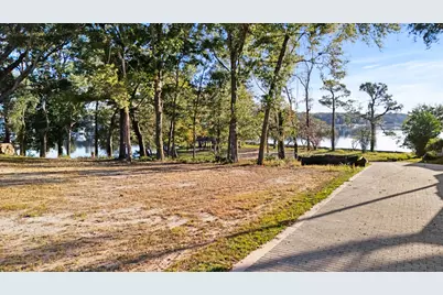 404 Seville Circle, Niceville, FL 32578 - Photo 7