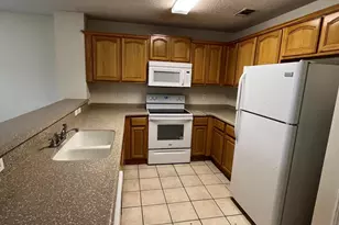 204 Johnson Ct, Crestview, FL 32536 - Photo 3