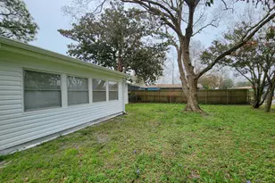 261 Lee Dr, Mary Esther, FL 32569 - Photo 25