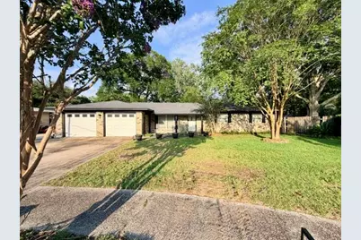 203 Hastings Court, Fort Walton Beach, FL 32547 - Photo 1