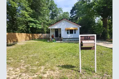 334 E Chestnut Avenue, Crestview, FL 32539 - Photo 1
