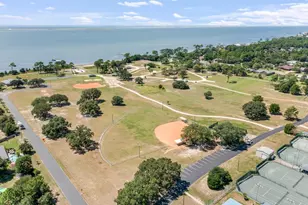 7060 Summit Dr, Navarre, FL 32566 - Photo 83
