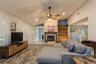 7060 Summit Dr, Navarre, FL 32566 - Photo 19