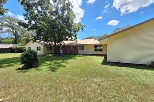 131 Phillips Dr, Crestview, FL 32536 - Photo 5