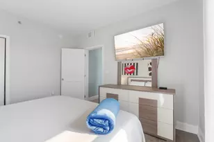 9902 S Thomas Dr, Panama City Beach, FL 32408 - Photo 21