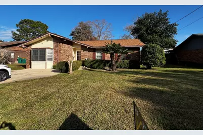 76 Catamaran Lane, Shalimar, FL 32579 - Photo 1