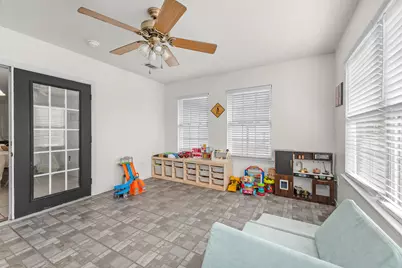 400 Brown Place, Crestview, FL 32539 - Photo 17