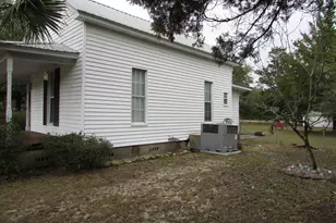 64 W Live Oak Ave, Defuniak Springs, FL 32435 - Photo 11