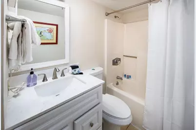 671 Nautilus Court #UNIT 402, Fort Walton Beach, FL 32548 - Photo 11