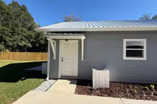 874 W Orange Ave, Defuniak Springs, FL 32435 - Photo 5