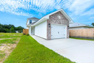 110 2nd Avenue, Shalimar, FL 32579 - Photo 1